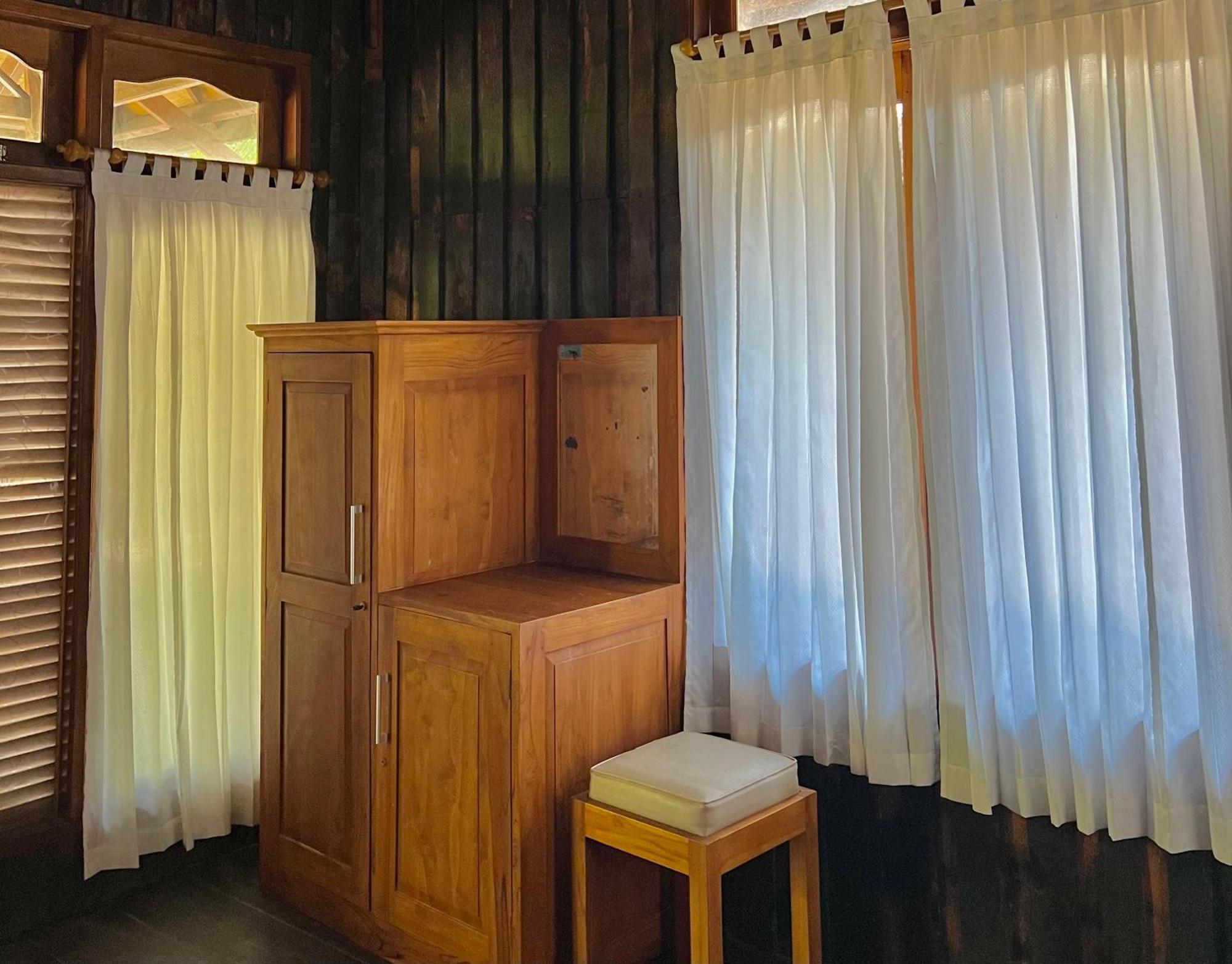 Bronze Bungalows Гили Мено Екстериор снимка